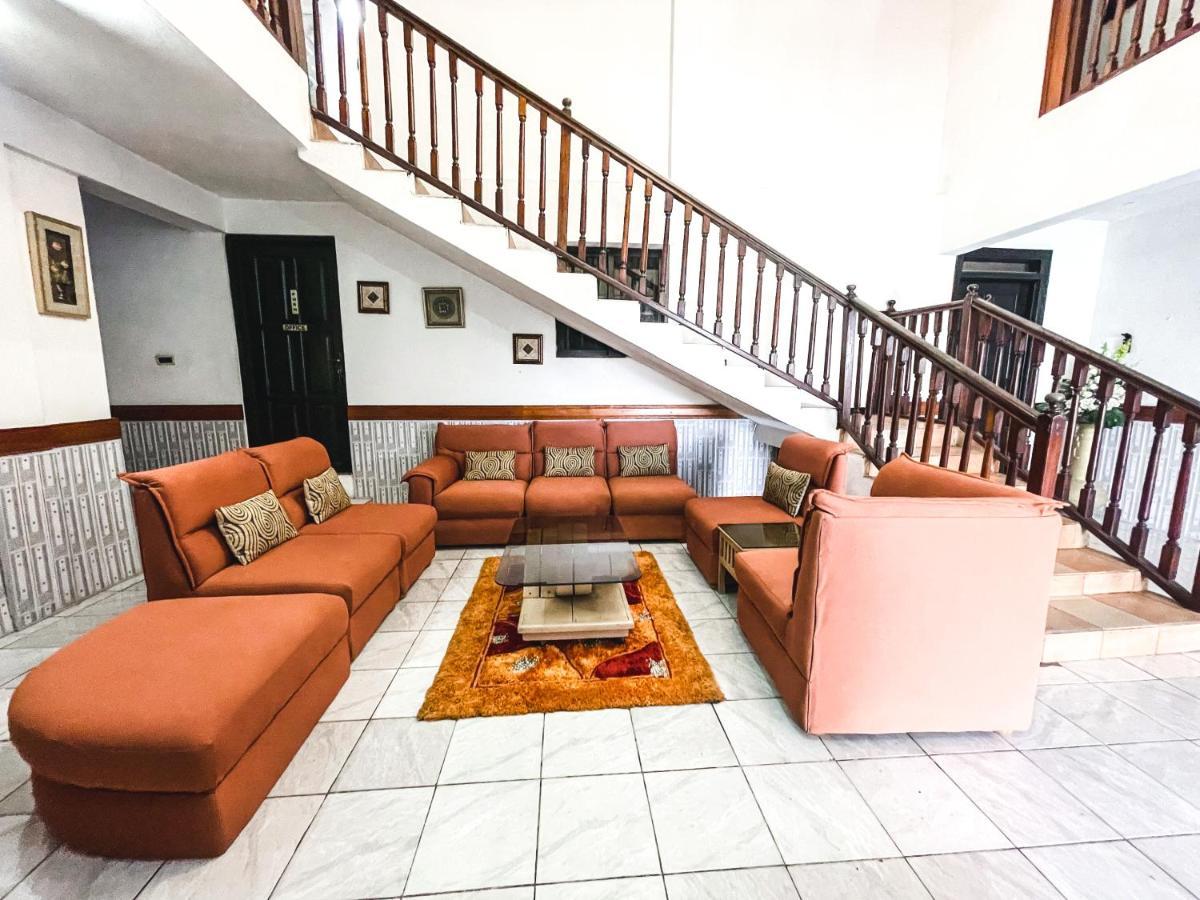Hill View Hotel Mccarthy Hills Botianaw ภายนอก รูปภาพ