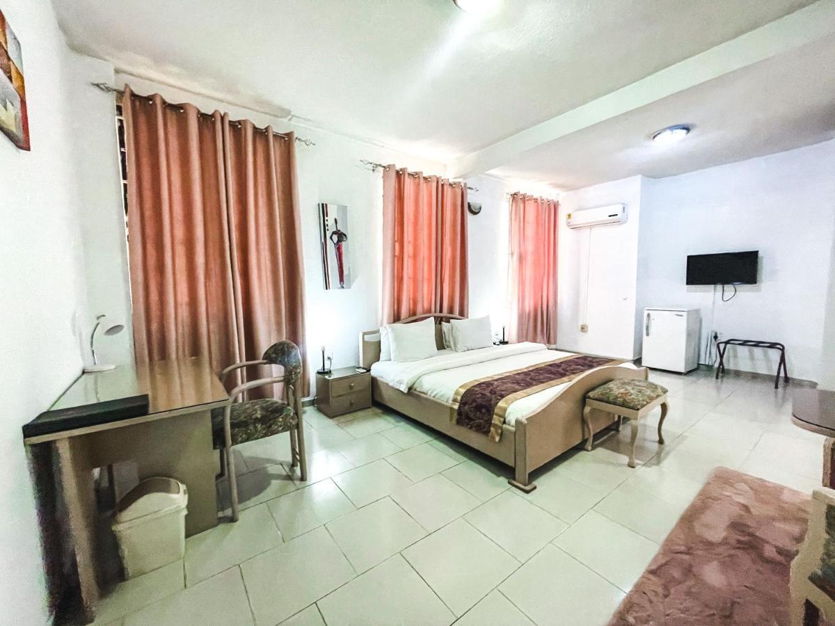 Hill View Hotel Mccarthy Hills Botianaw ภายนอก รูปภาพ