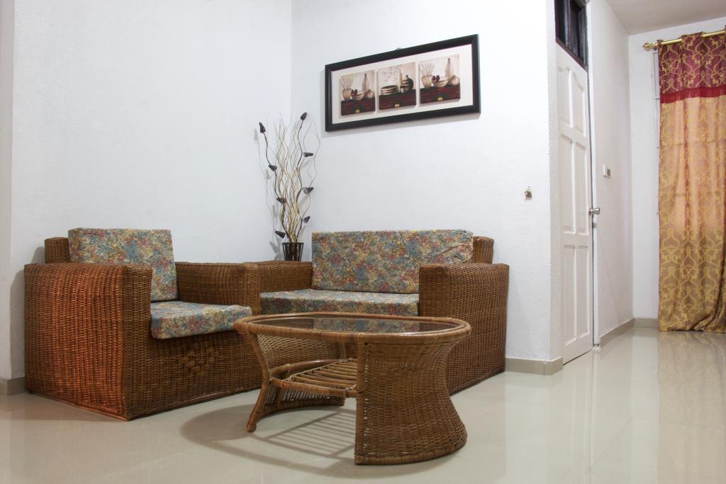 Hill View Hotel Mccarthy Hills Botianaw ภายนอก รูปภาพ