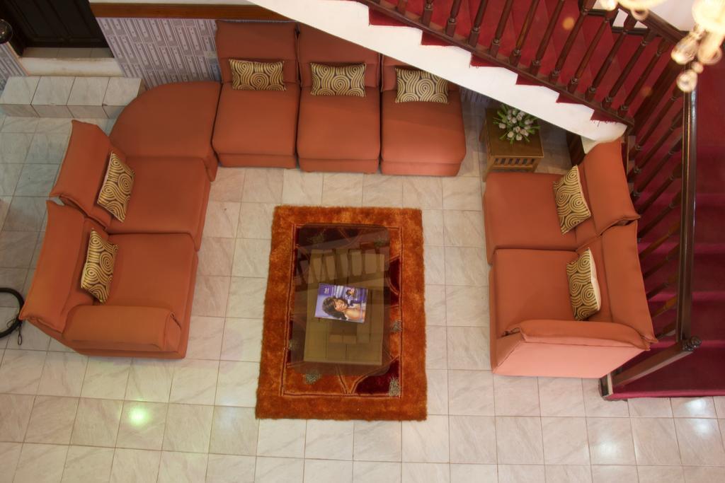 Hill View Hotel Mccarthy Hills Botianaw ภายนอก รูปภาพ