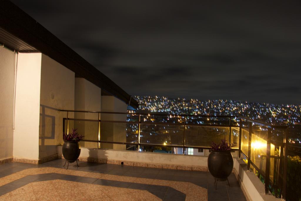 Hill View Hotel Mccarthy Hills Botianaw ภายนอก รูปภาพ