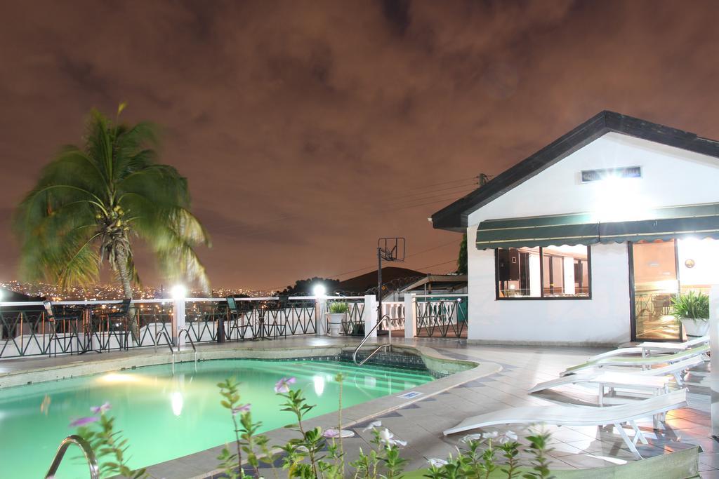 Hill View Hotel Mccarthy Hills Botianaw ภายนอก รูปภาพ