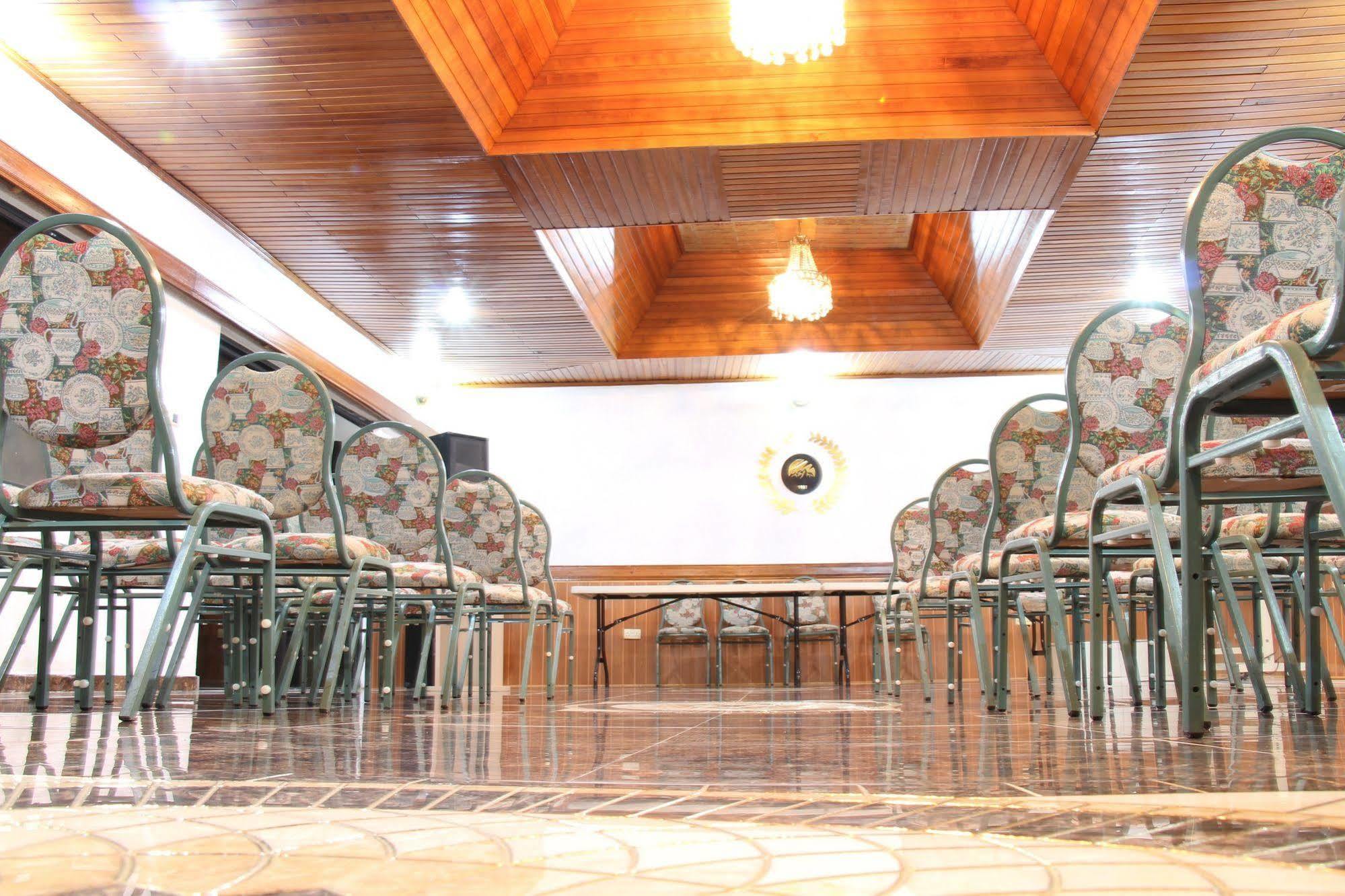 Hill View Hotel Mccarthy Hills Botianaw ภายนอก รูปภาพ